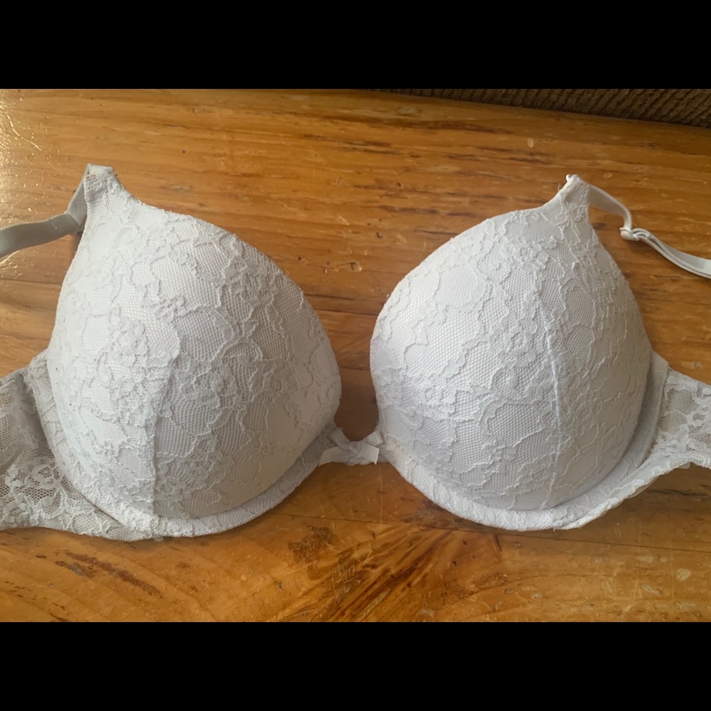 Victoria’s Secret Push Up Bra White Lace